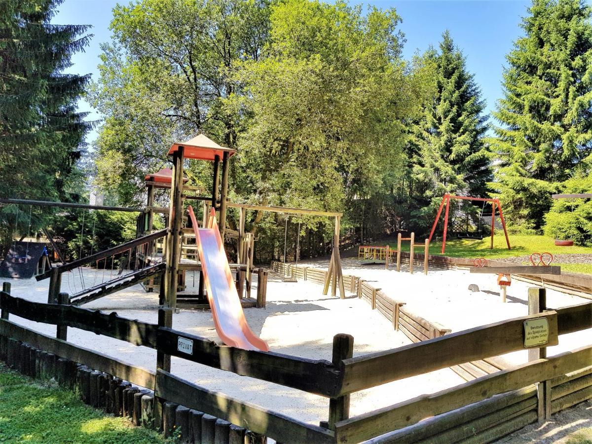 Grossdorf Ferienwohnung Waldsuite Im Harz جوسلار المظهر الخارجي الصورة